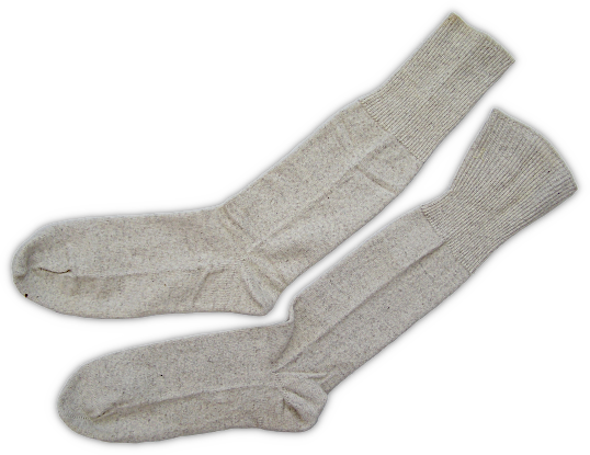 Socks wool cotton mixture (Federal specification JJ‐S‐581A, 22 August 1938). Seamless knitted socks made in a 50% Wool and 50% cotton mixture. The toes and heels were reinforced, and the cuffs were ribbed. These socks were gradually replaced by an improved design featuring cushion soles beginning in 1942.
