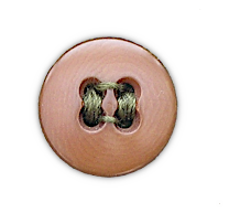 Close‐up view of the waistband button used on the enlisted man's wool trousers shown to the right. There were a total of five plastic buttons: one 27‐ligne waistband button and four 22‐ligne fly buttons.